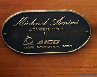 MICHAEL AMINI Signature Series Bedroom Set