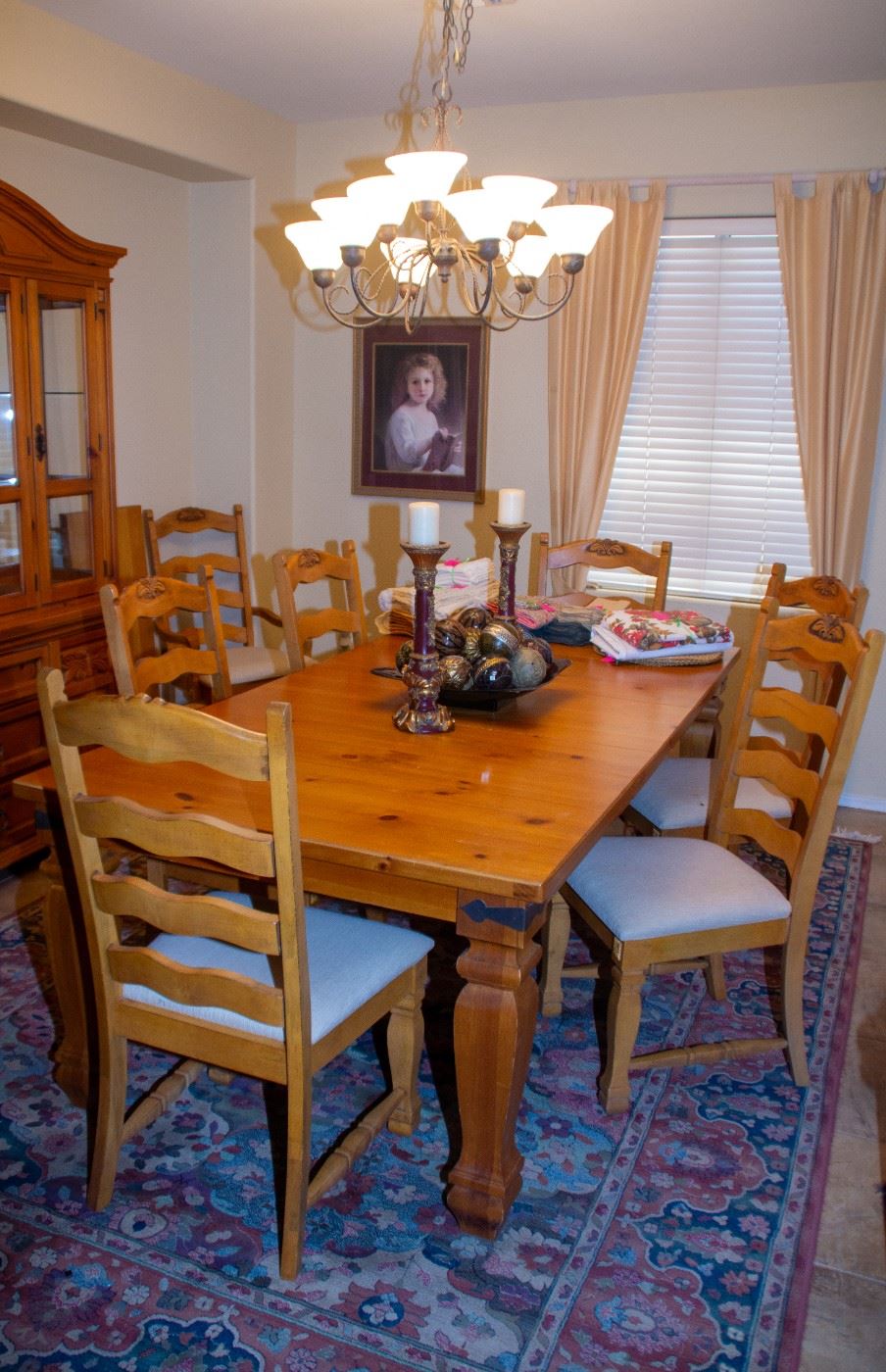 Bronyhill Dining set, 8 chairs, 2 leafs