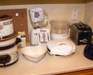 Crockpot, toaster, coffee kettle, Oster blender