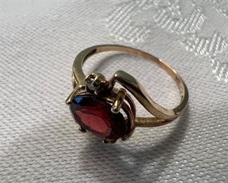 10K Gold Jeweled Ring