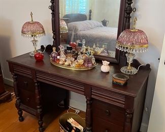 Antique 7 Drawer Vanity