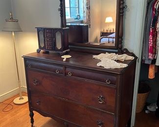 Antique 4 Drawer Dresser with Mirror
