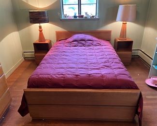 Mid-Century Modern Russel Wright Star Dust Queen Bed with 2 Drawer End Tables