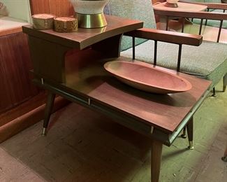 Mid-Century Modern 2 Tier End Table (pr)