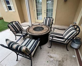Gas Fire Pit with 4 chairs $400