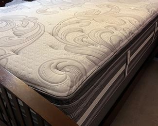 Paid $1,100 asking $500
QUEEN