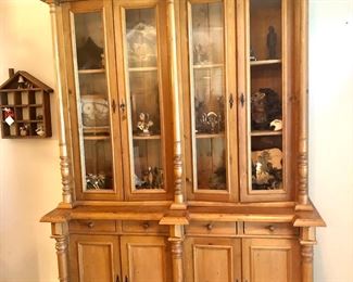 Fabulous custom built bookcase/display unit