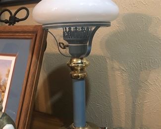 Blue country style lamp
