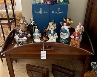 Royal Doulton Figurines
Drop-Side Butler’s Table
