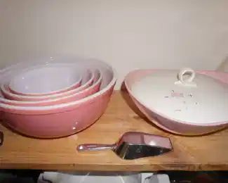 Pink nesting bowls, Pink casserole dish with lid