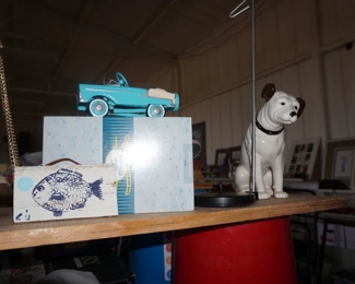 collector car, dog