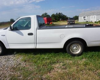 Ford single cab pickup