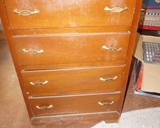 chest of drawers