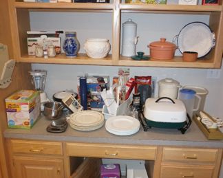 small kitchen appliances, kitchen items