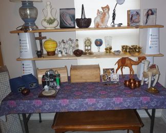 Willow Tree, Camels, lamps, small coffee table