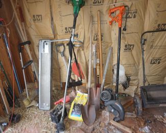 shovels, edgers, spreader, yard tools