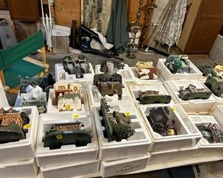 Hummel Hawthorne village in original stryo boxes $12 each 