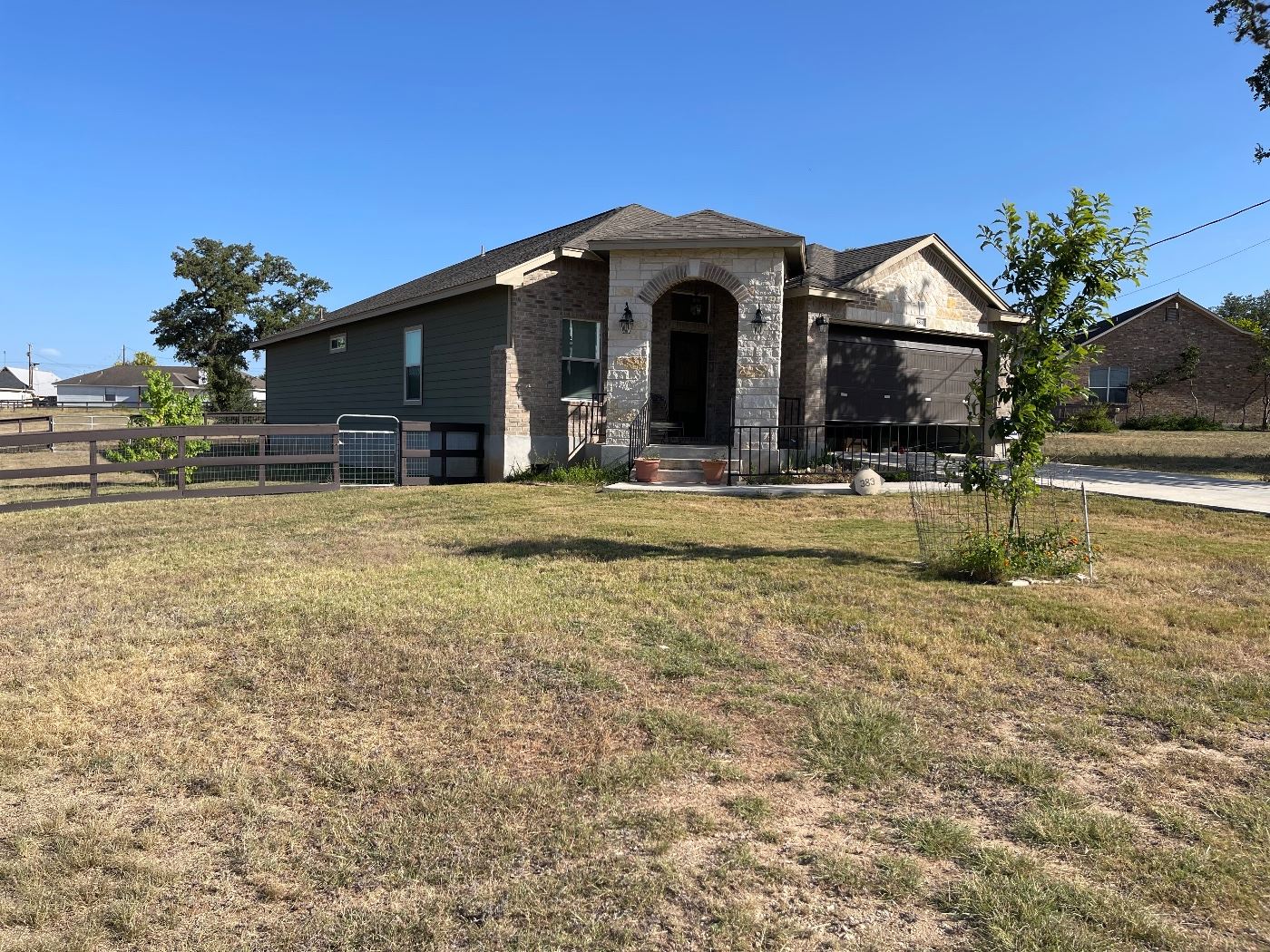 Simply Estate Sales in Bandera, TX starts on 7/22/2023