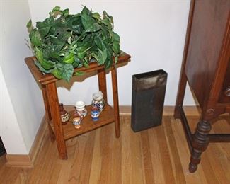 Floor Vase, Table