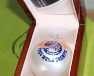1984 Tiger Work Champions Ornament