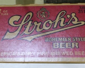 Strohs Advertising Box