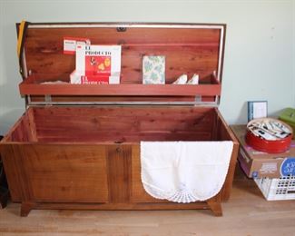 Lane Cedar Chest, Sewing Items
