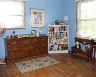 Overview of Front Bedroom Dresser Bookcase