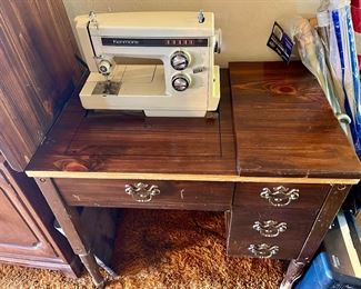 sewing machine $10 