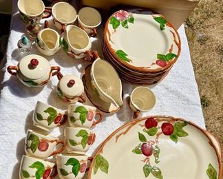65 pieces Franciscan  dinnerware apple design, Franciscan beautiful $150  with beautiful dinner, glasses, or best offer