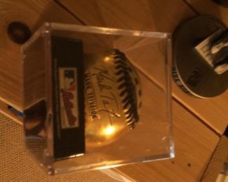 Mark Teixeira gold baseball