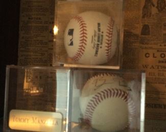 Tommy Manzella signed