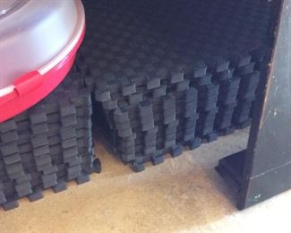 Gym flooring mats