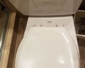 Toto toilet