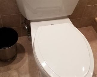 Toto toilet