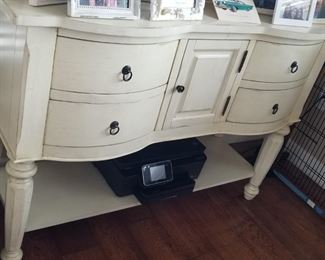 Pretty sideboard