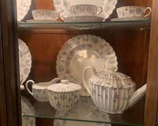 Spode Colonel, 85 pieces, service for 12 including serving, $575
