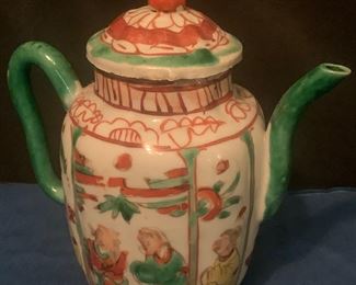 Famille Verte K'ang H'si (1690-1700) tea pot, 5 3/4"h, $400