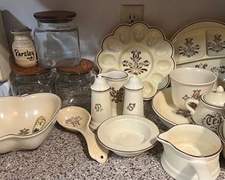 Huge set of Pfaltzgraff dishes, will piece out as requested
