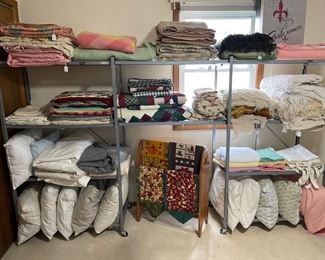 large selection of lines and some very nice vintage wool blankets