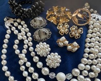 nice selection of vintage costume jewelry 