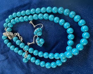 nice selection of vintage costume jewelry 