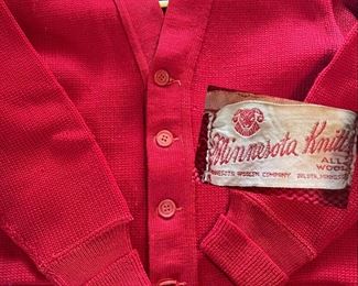 Minnesota Knits Duluth MN Wool sweather, small. 