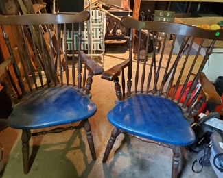 Set of 6 dining room chairs