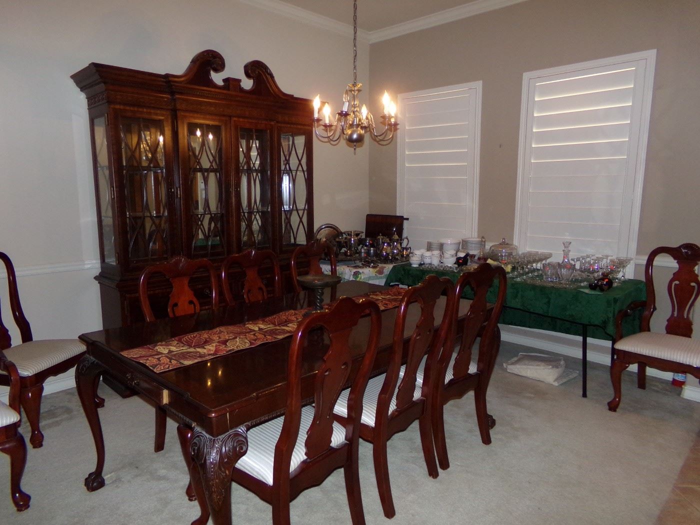 BRAUN OAKS ESTATE SALE in San Antonio, TX starts on 7/27/2023