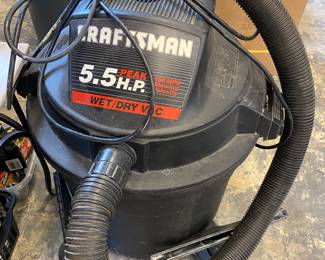 Craftsman 5.5 HP Wet Dry Shop Vac + Many Attachments