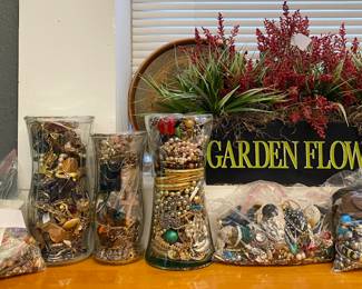 Vintage Costume Jewelry Lots 