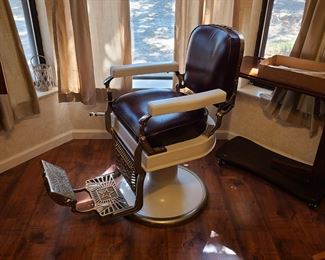 Vintage Star Barber Chair 