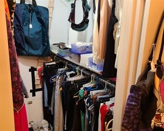 Womens Clothing and Acessories