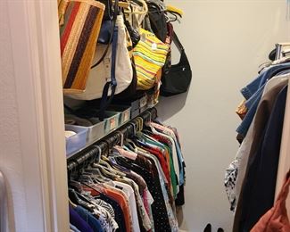 Womens Clothing and Acessories