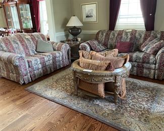 Great couch and loveseat